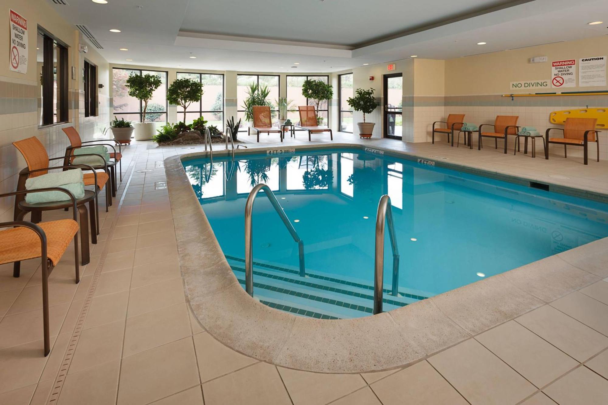 Courtyard By Marriott Harrisburg Hershey Exteriör bild