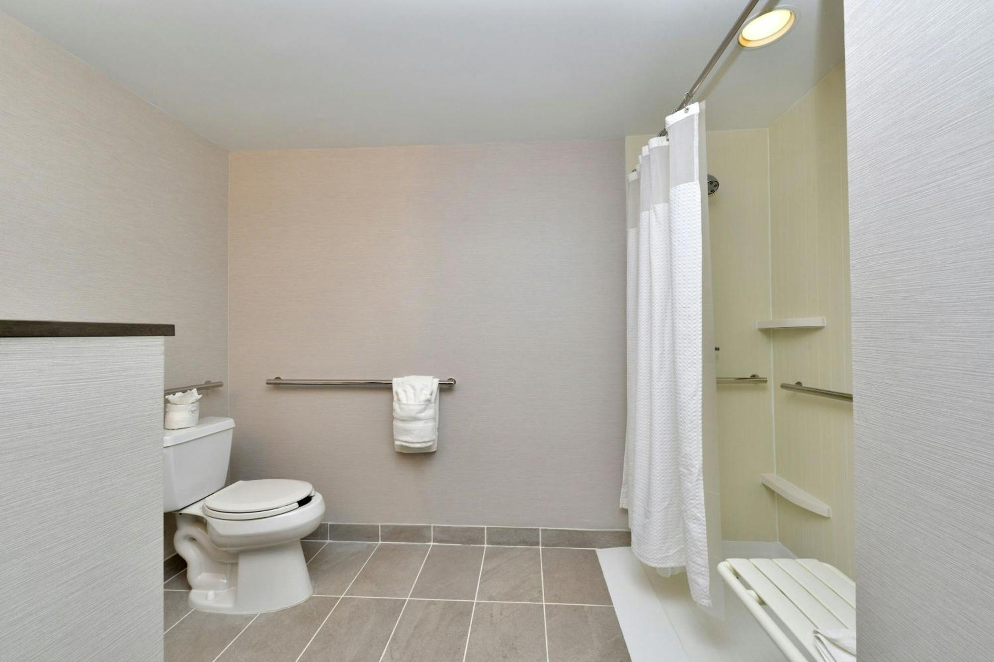 Courtyard By Marriott Harrisburg Hershey Exteriör bild